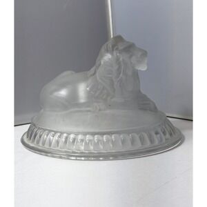 Lion On A Nest LID ONLY Atterbury